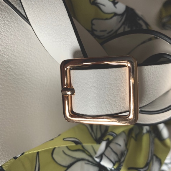 Handbag - Picture 3 of 5